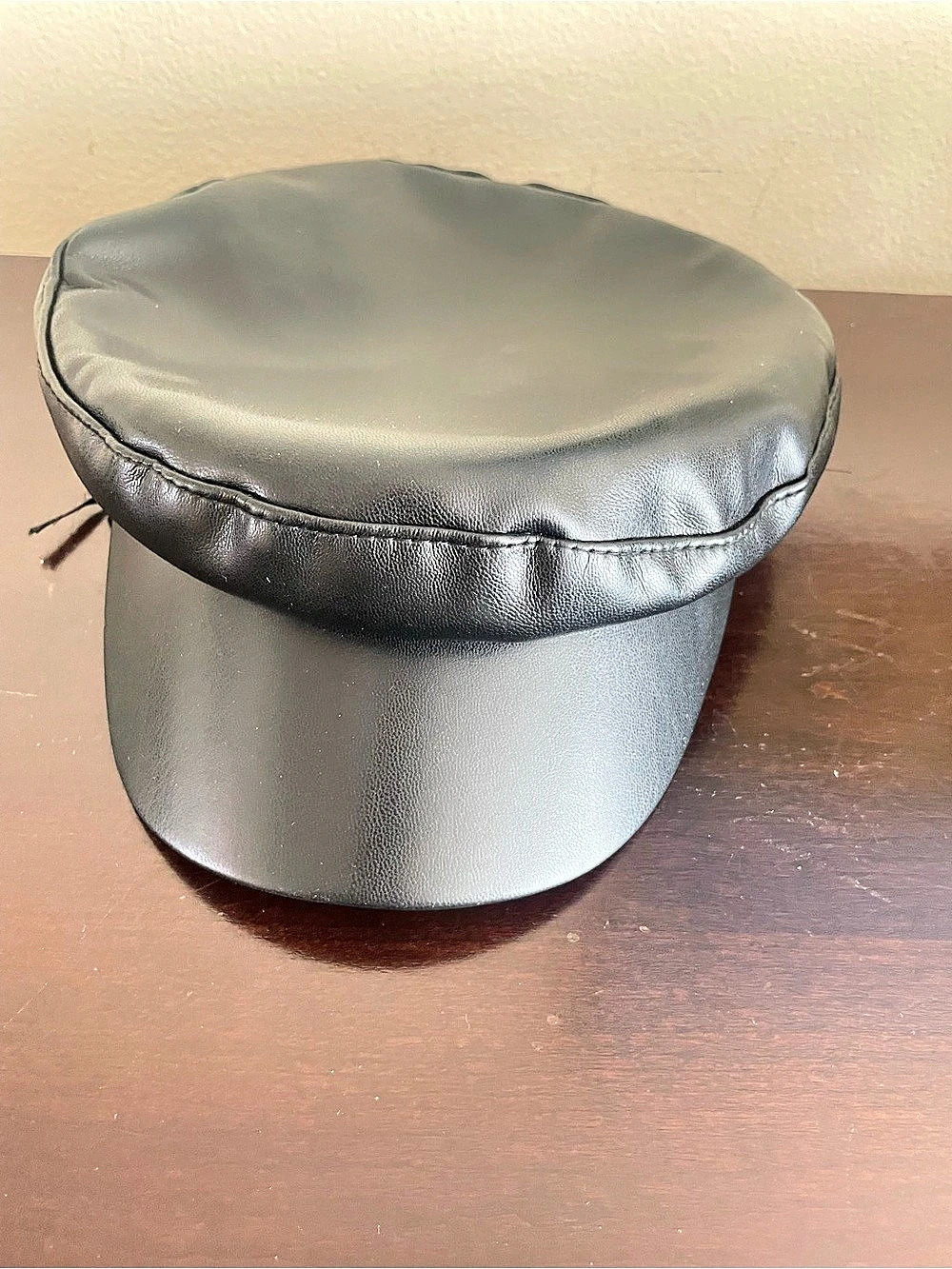 Women’s Black Newsboy Cap